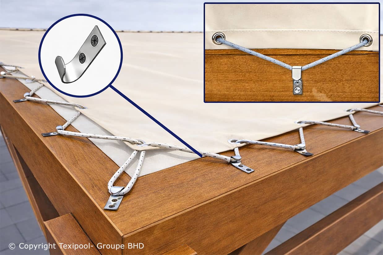 Crochet fixation toile toit pergola