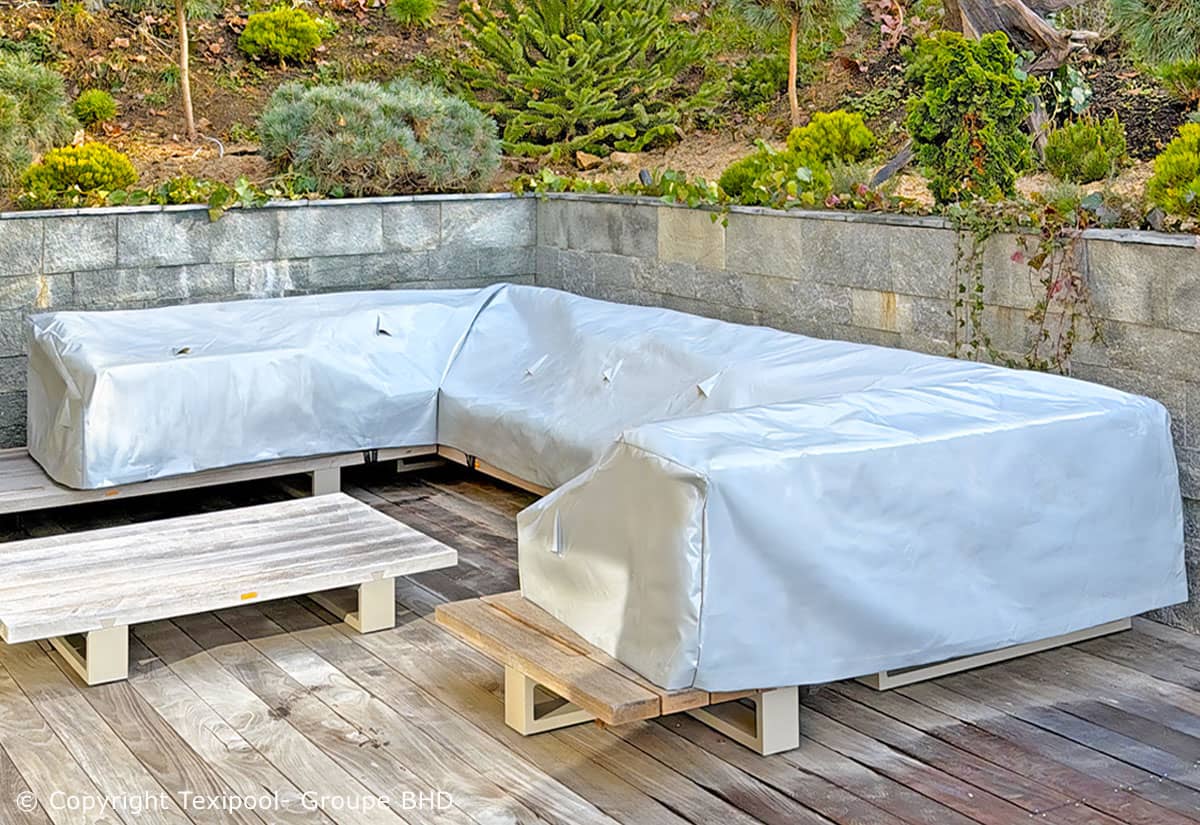 Housse sur mesure pour canapé de jardin